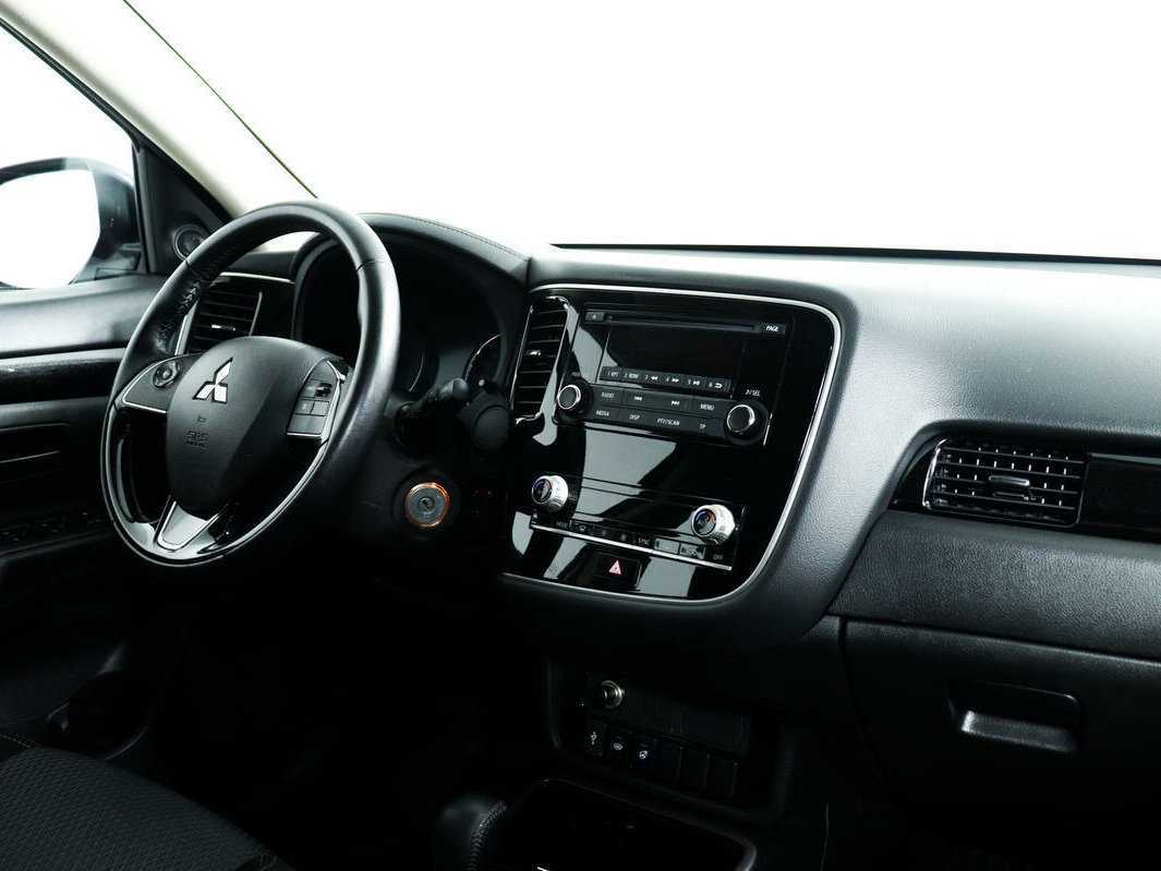Mitsubishi Outlander 2021 года с пробегом. Фото: #6