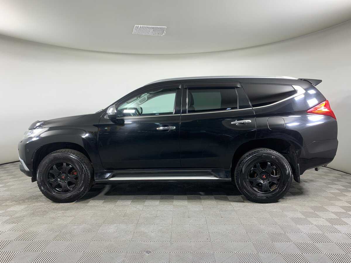 Mitsubishi Pajero Sport 2017 года с пробегом. Фото: #7