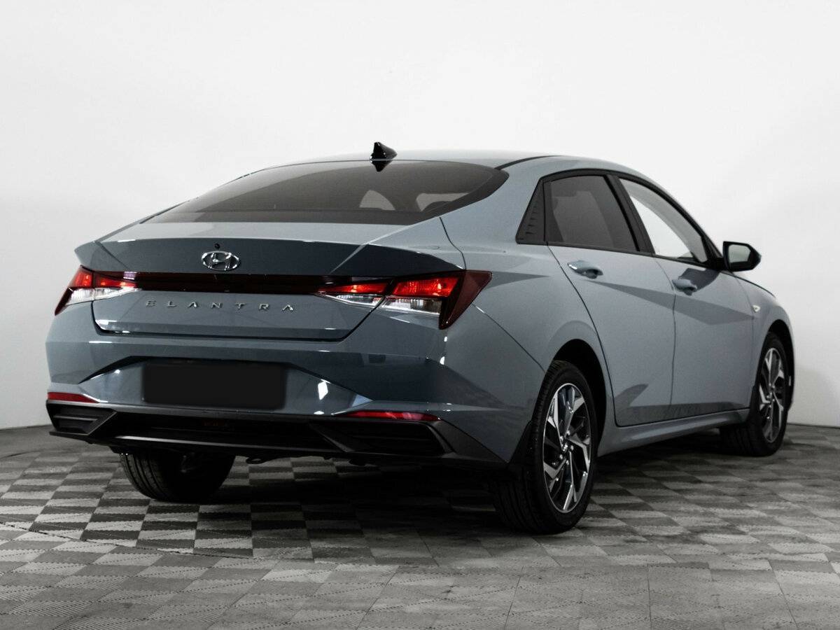 Hyundai Elantra 2021 года с пробегом. Фото: #5