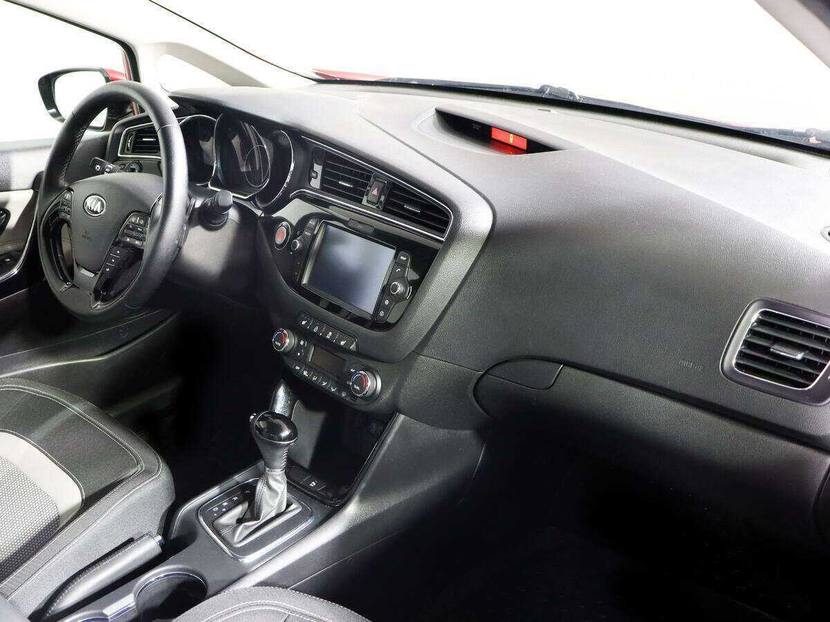 Kia Ceed 2018 года с пробегом. Фото: #8