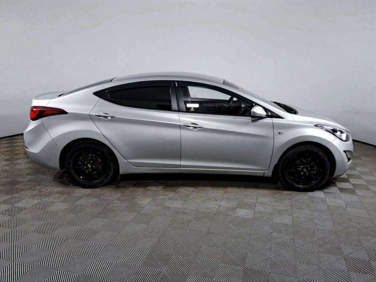 Hyundai Elantra 2015 года с пробегом. Фото: #3