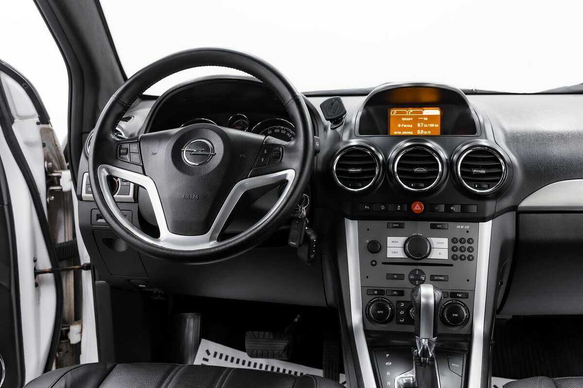 Opel Antara 2015 года с пробегом. Фото: #10
