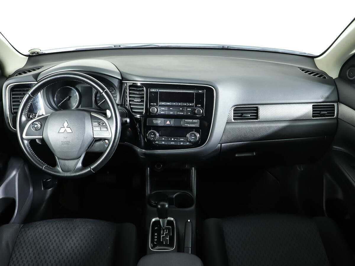 Mitsubishi Outlander 2013 года с пробегом. Фото: #9