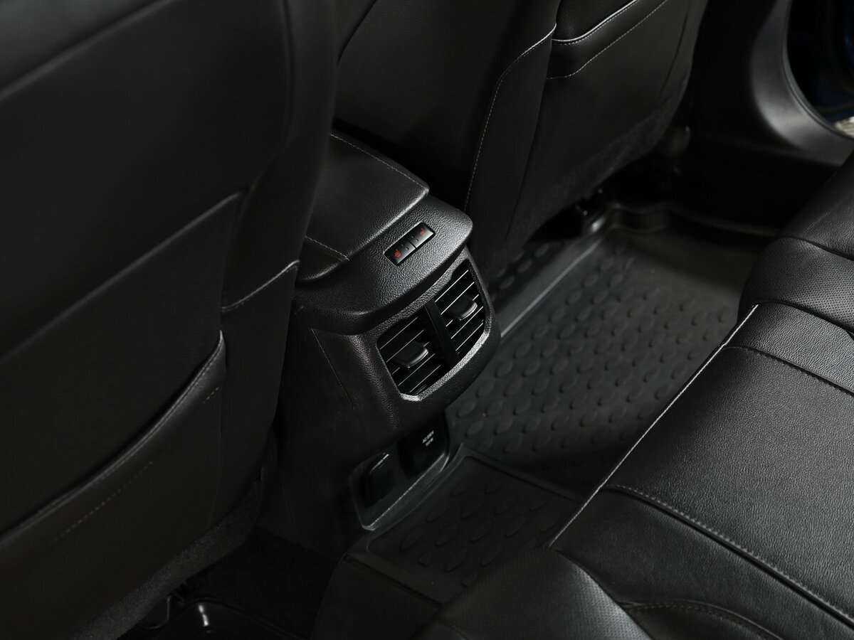 Ford Mondeo 2015 года с пробегом. Фото: #14