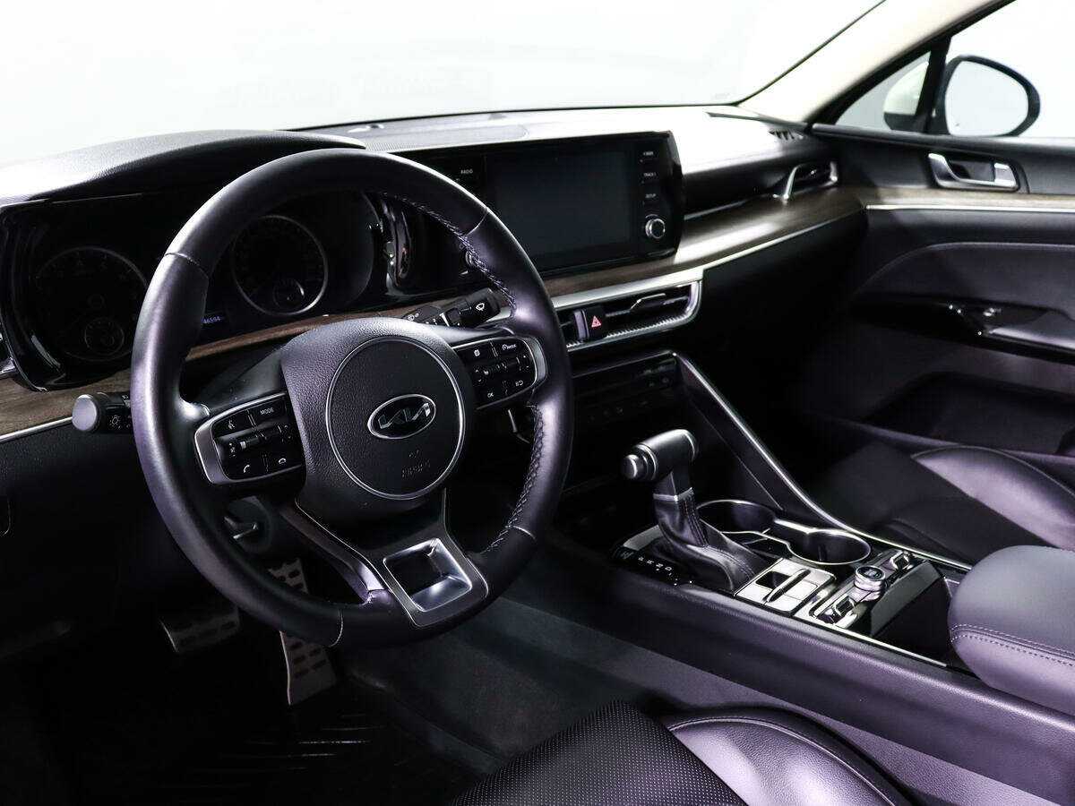 Kia K5 2021 года с пробегом. Фото: #11