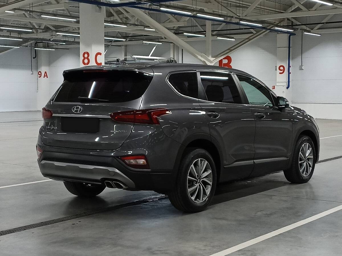 Hyundai Santa Fe 2019 года с пробегом. Фото: #4