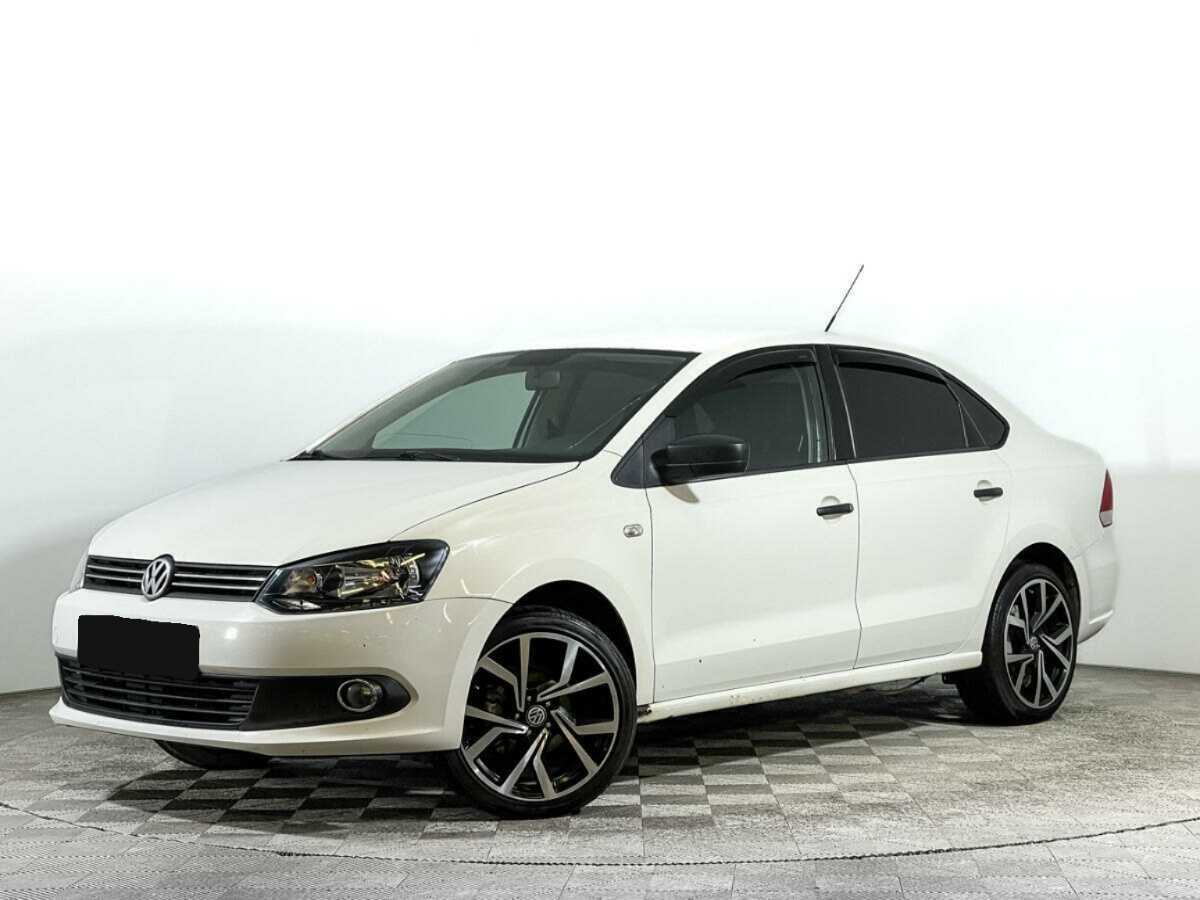 Volkswagen Polo 2012 года с пробегом. Посмотреть фото