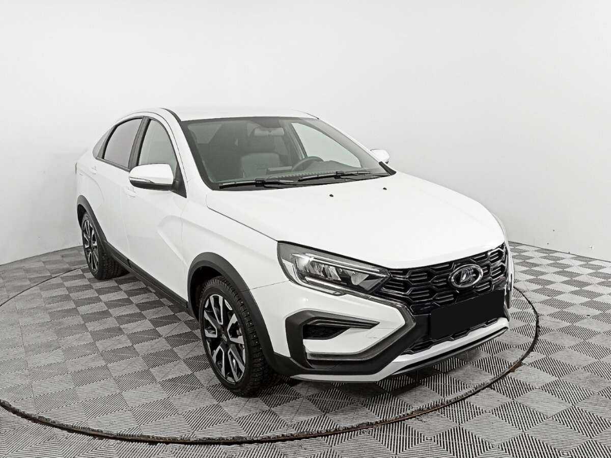 Lada (ВАЗ) Vesta 2023 года с пробегом. Фото: #2