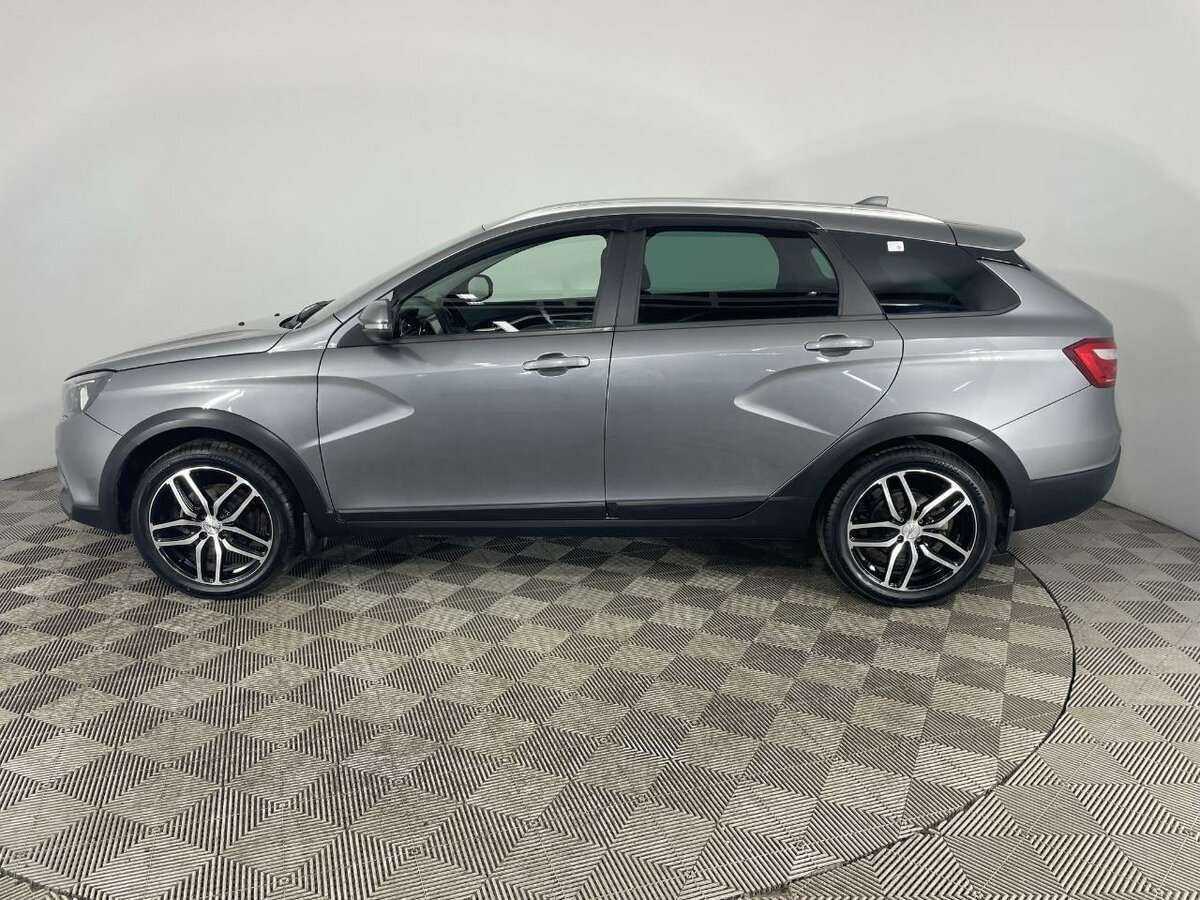 Lada (ВАЗ) Vesta 2018 года с пробегом. Фото: #4