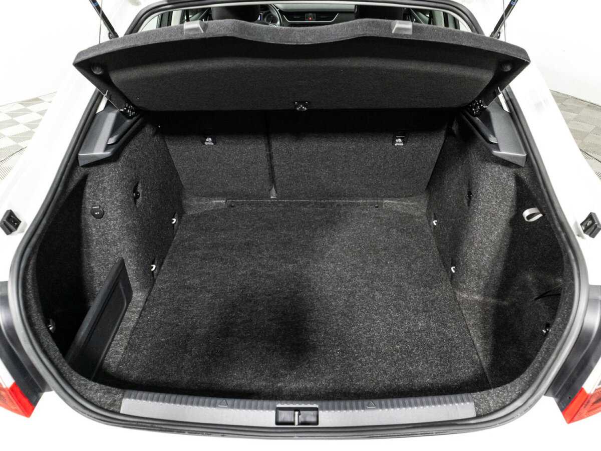 Skoda Octavia 2019 года с пробегом. Фото: #14