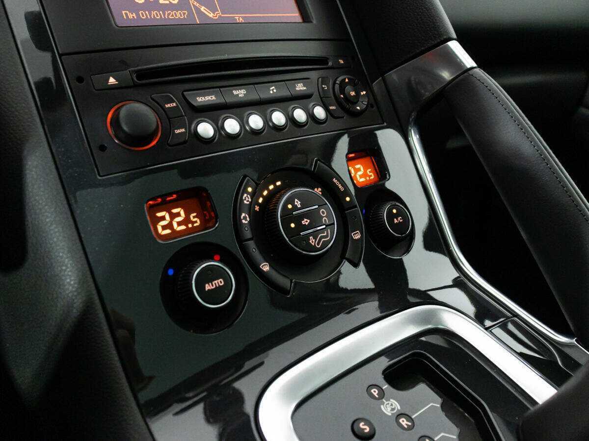 Peugeot 3008 2013 года с пробегом. Фото: #15