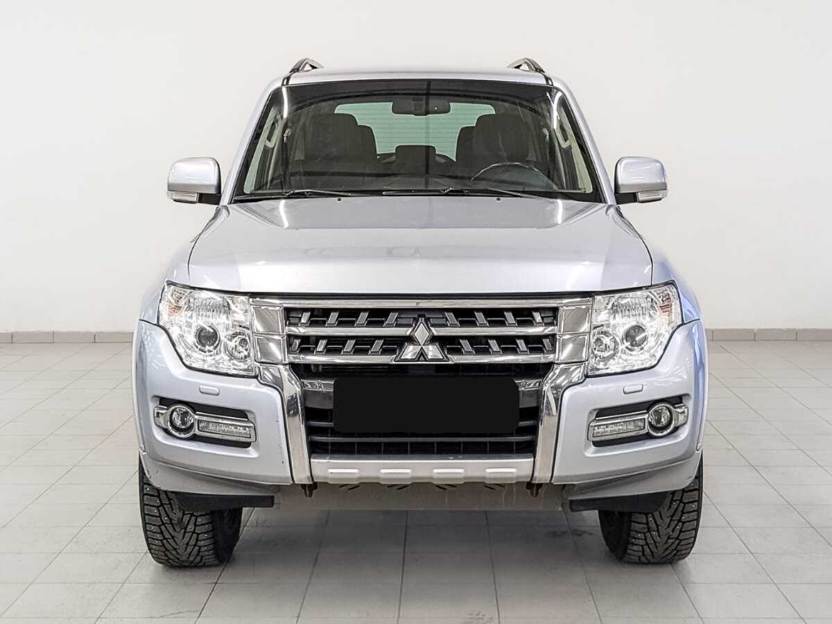 Mitsubishi Pajero 2014 года с пробегом. Фото: #1