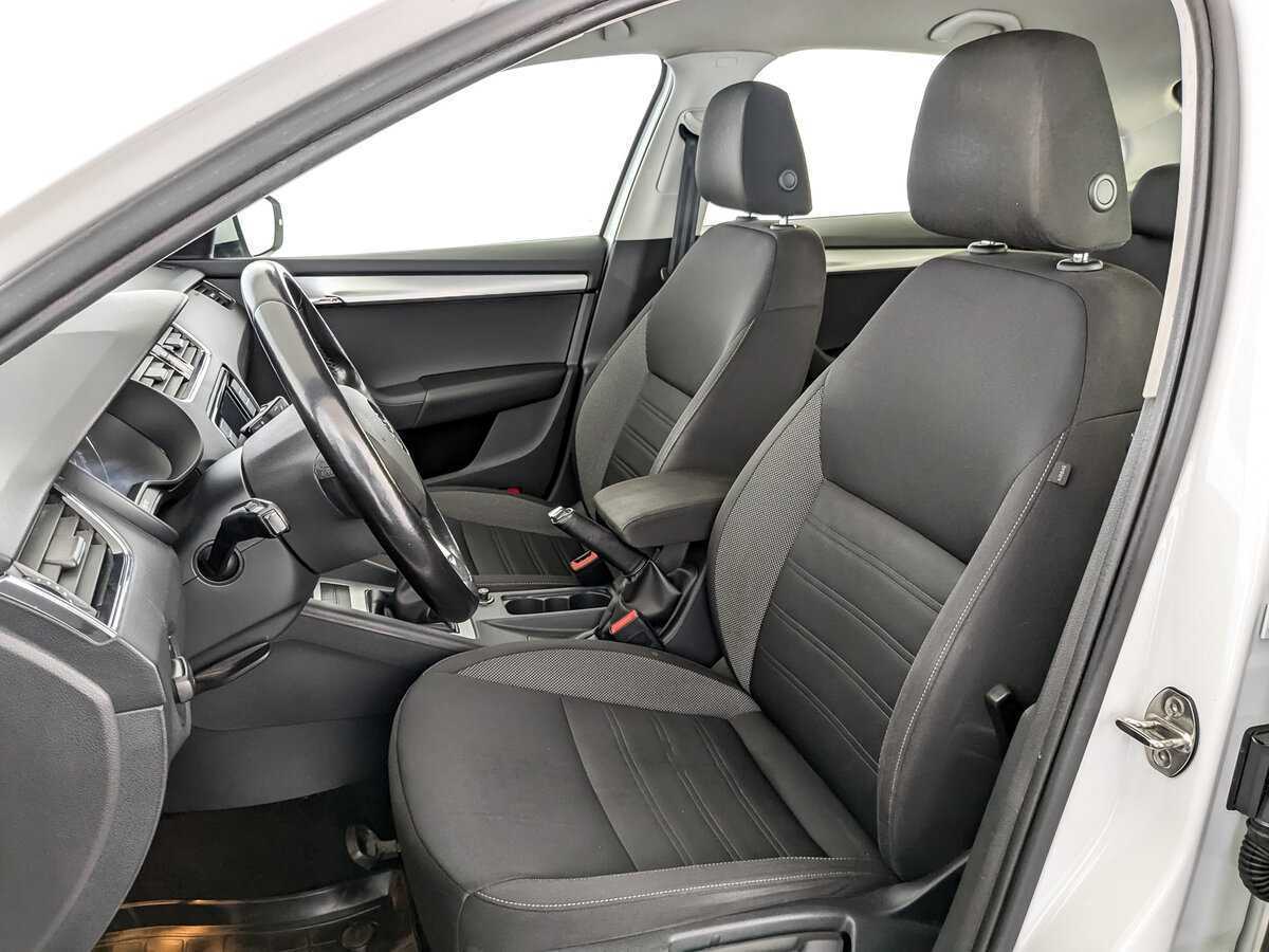 Skoda Octavia 2019 года с пробегом. Фото: #17