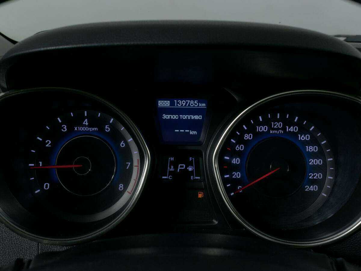 Hyundai Elantra 2012 года с пробегом. Фото: #12