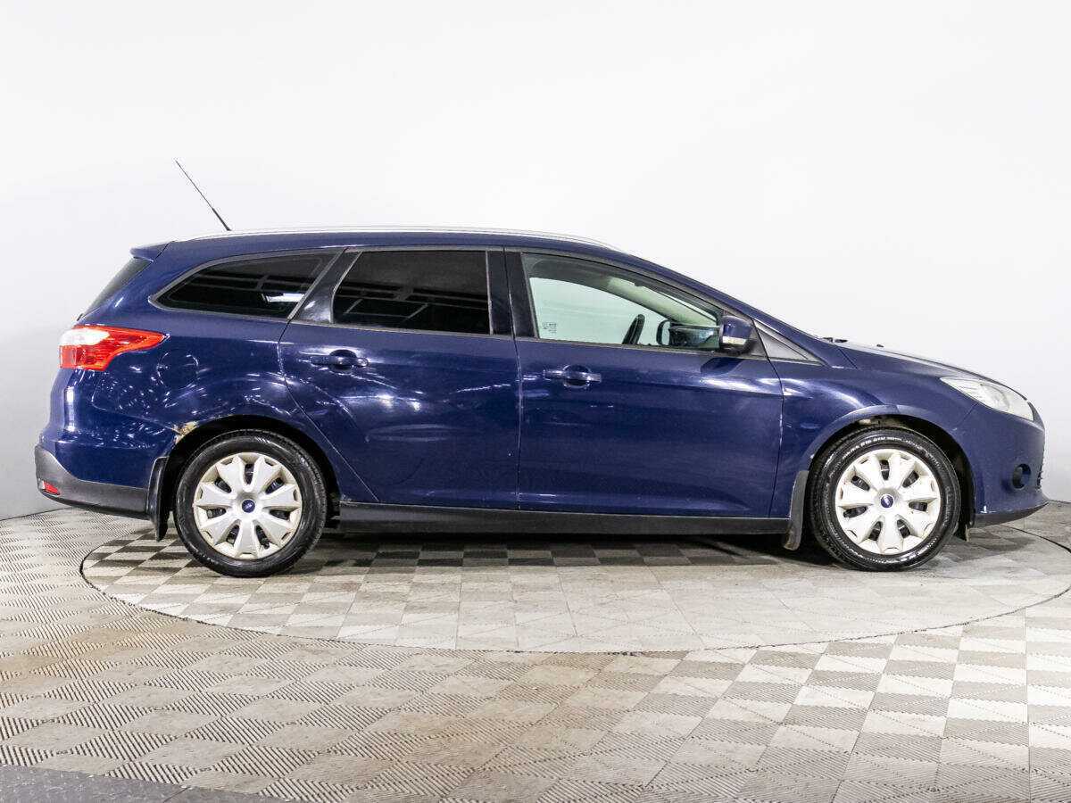 Ford Focus 2013 года с пробегом. Фото: #3