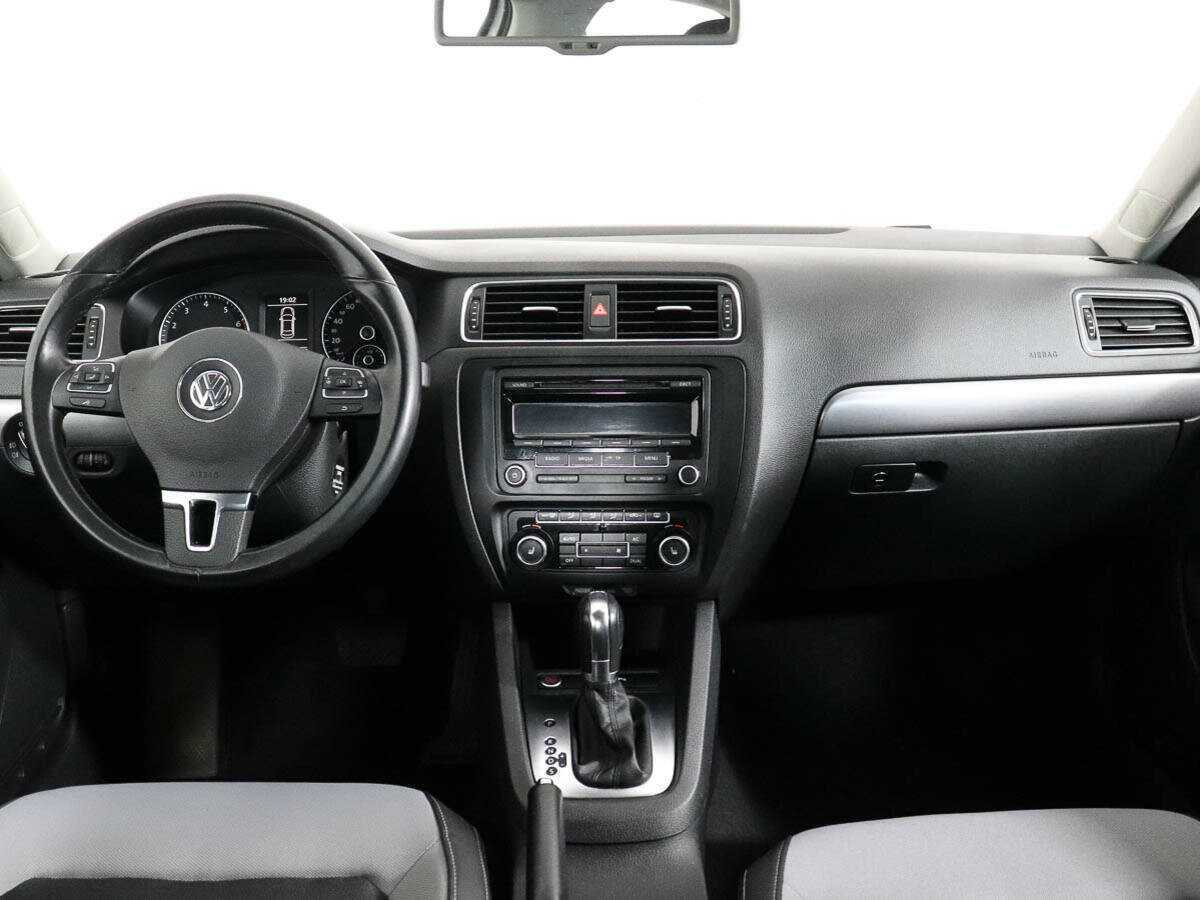 Volkswagen Jetta 2012 года с пробегом. Фото: #12
