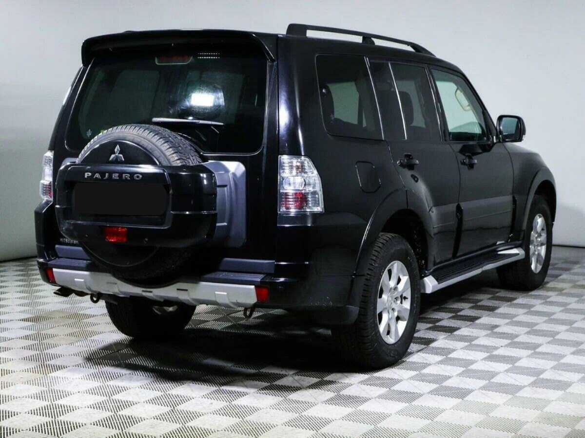 Mitsubishi Pajero 2013 года с пробегом. Фото: #3