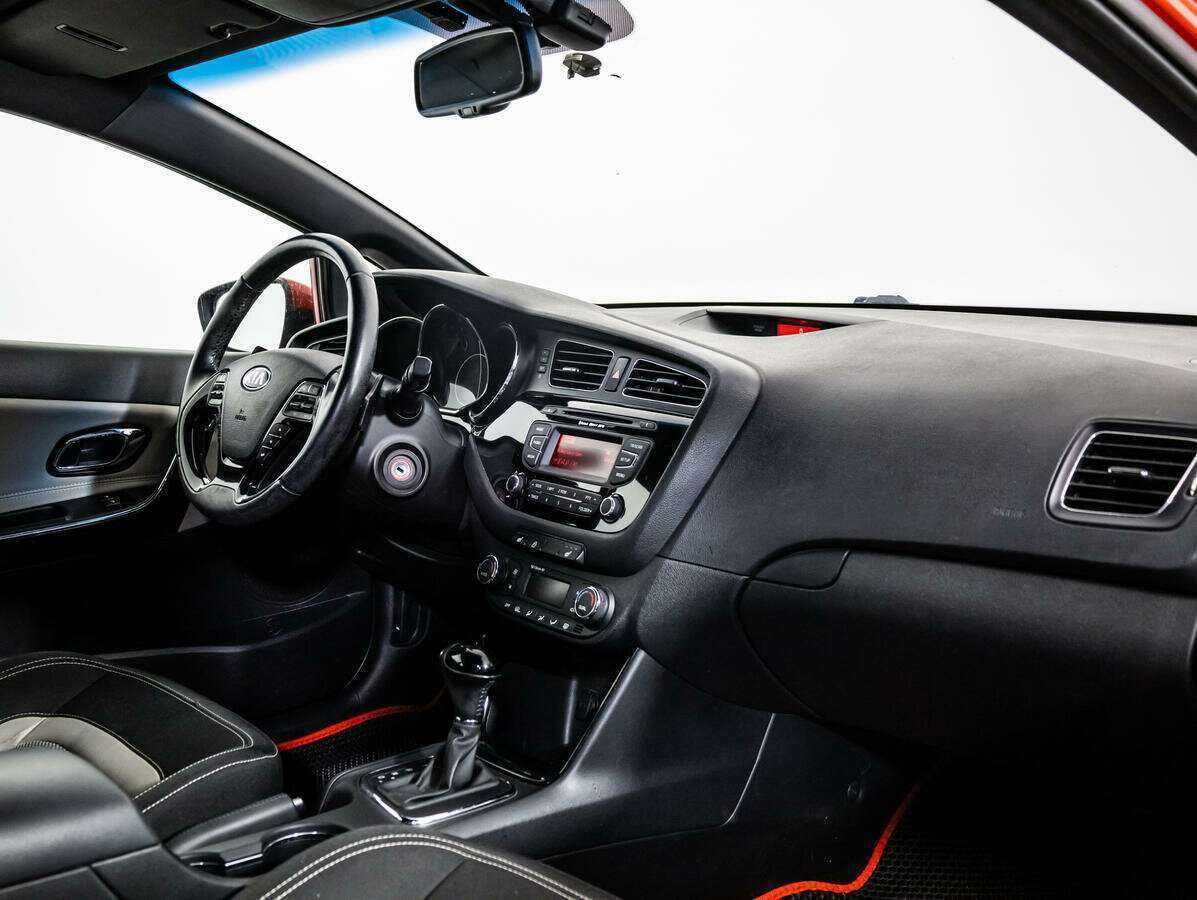 Kia Ceed 2014 года с пробегом. Фото: #8
