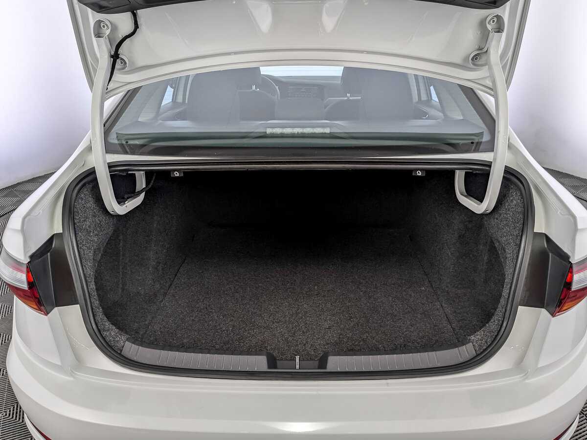 Volkswagen Jetta 2020 года с пробегом. Фото: #9