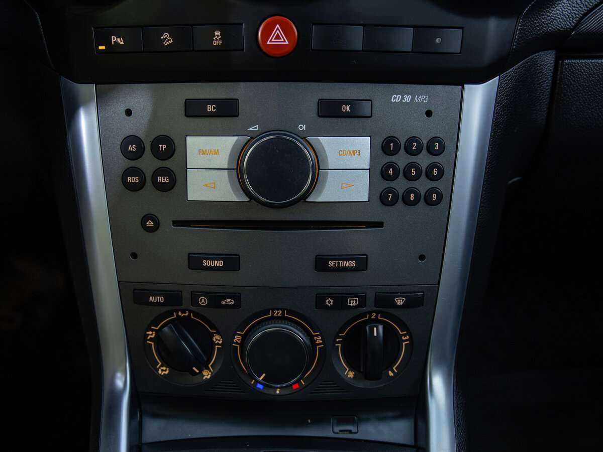 Opel Antara 2012 года с пробегом. Фото: #10