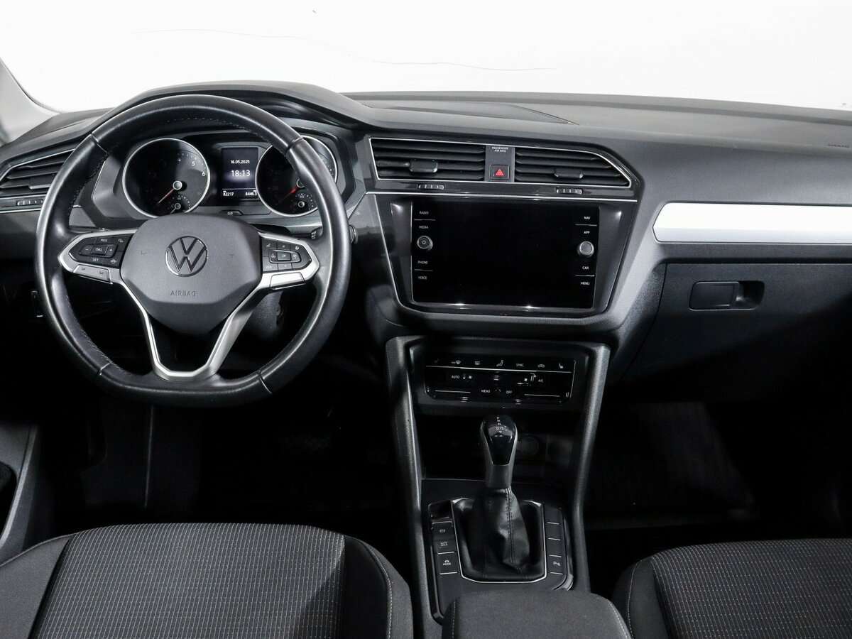 Volkswagen Tiguan 2021 года с пробегом. Фото: #8