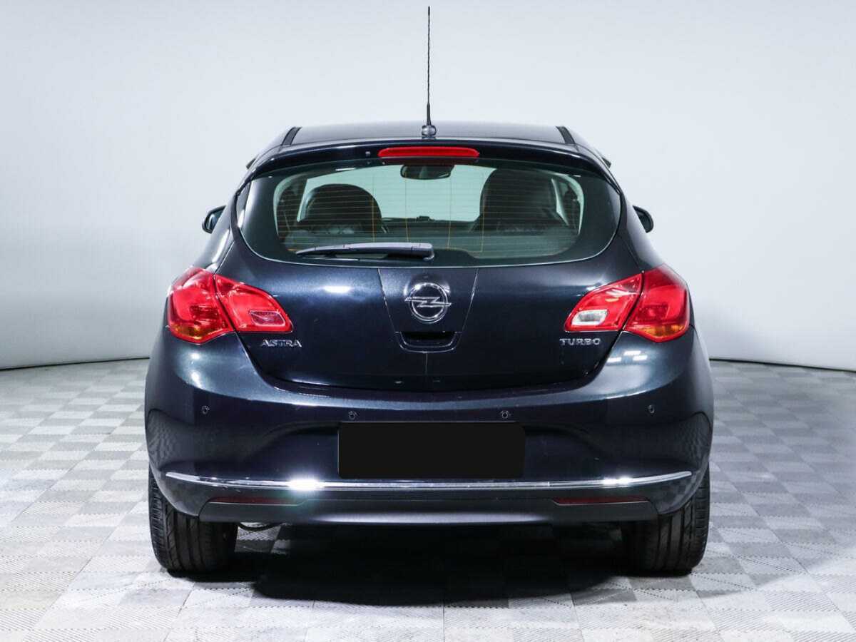 Opel Astra 2014 года с пробегом. Фото: #4
