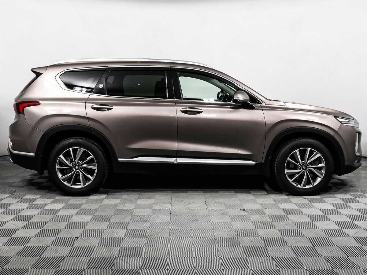 Hyundai Santa Fe 2018 года с пробегом. Фото: #3