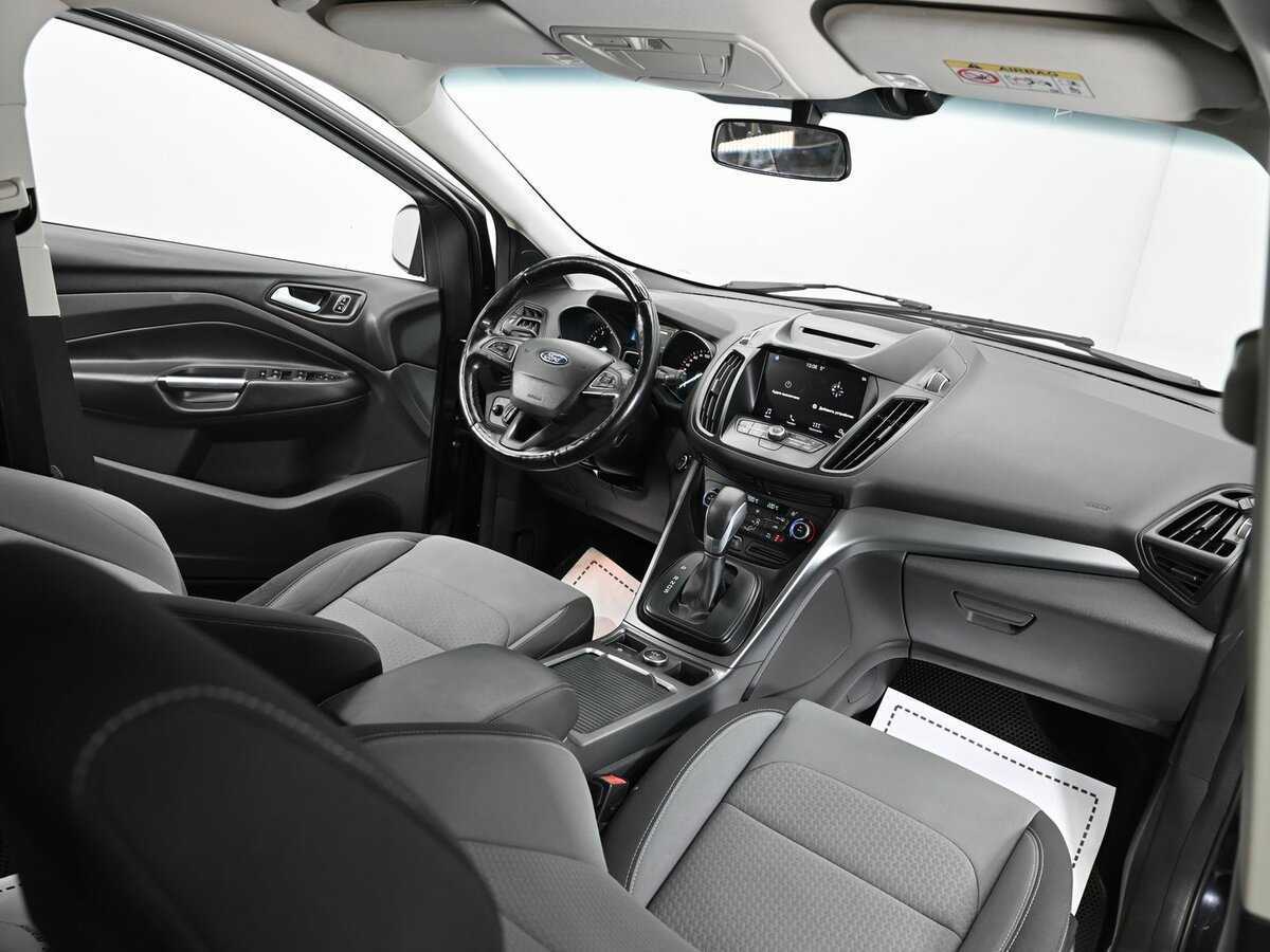 Ford Kuga 2017 года с пробегом. Фото: #10