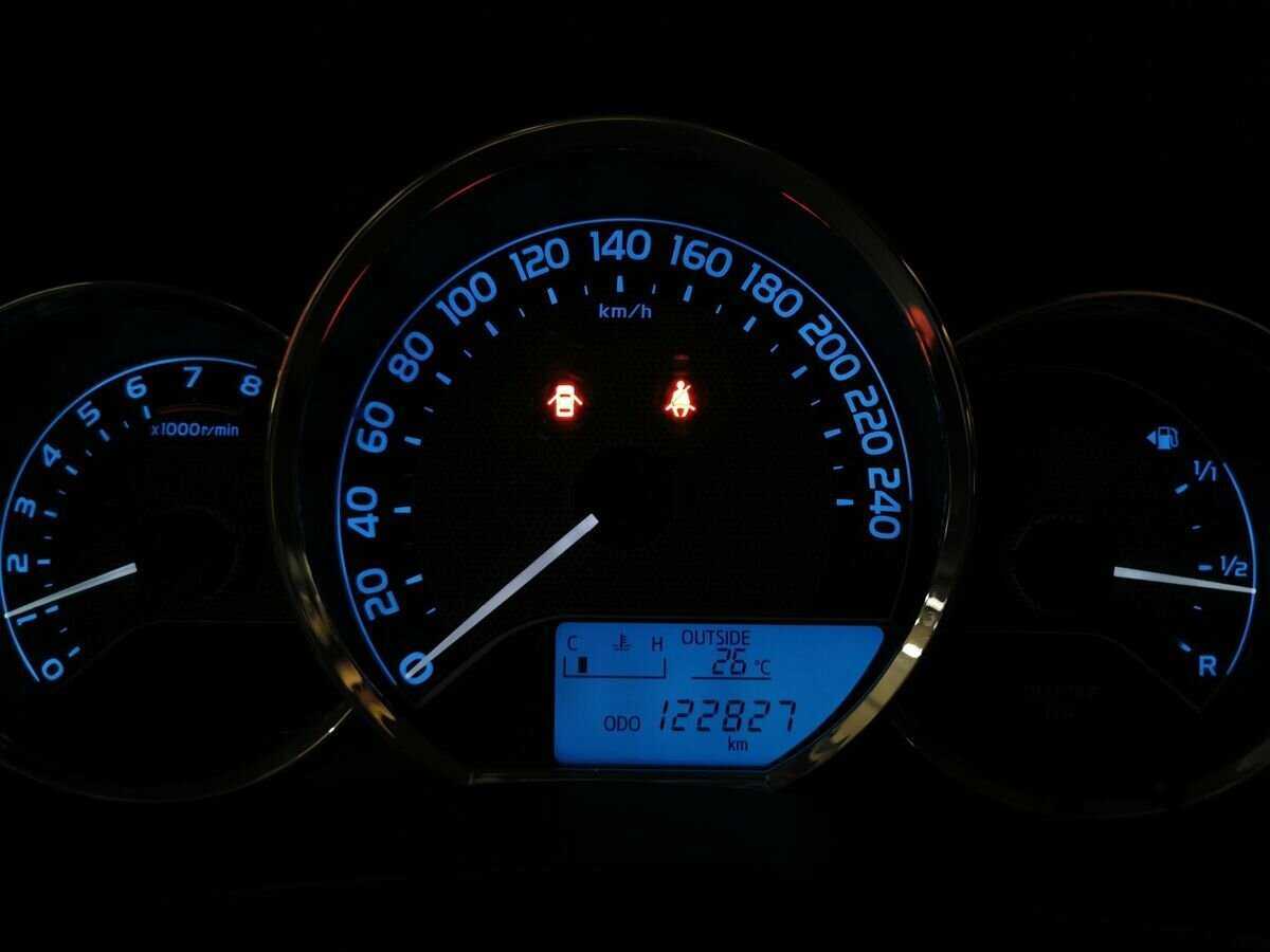 Toyota Corolla 2013 года с пробегом. Фото: #15