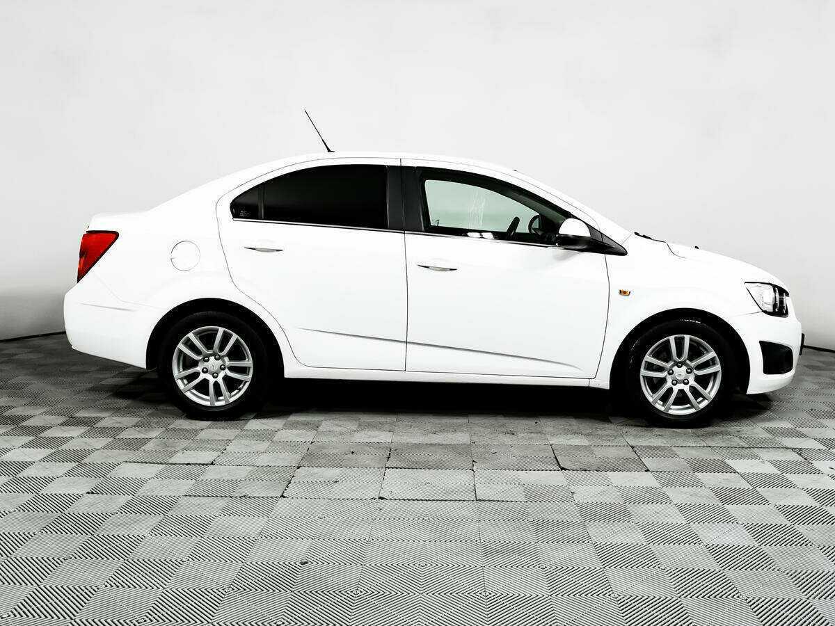 Chevrolet Aveo 2014 года с пробегом. Фото: #3