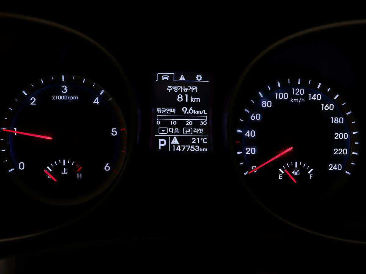 Hyundai Santa Fe 2013 года с пробегом. Фото: #11