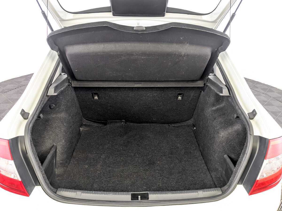 Skoda Rapid 2017 года с пробегом. Фото: #9