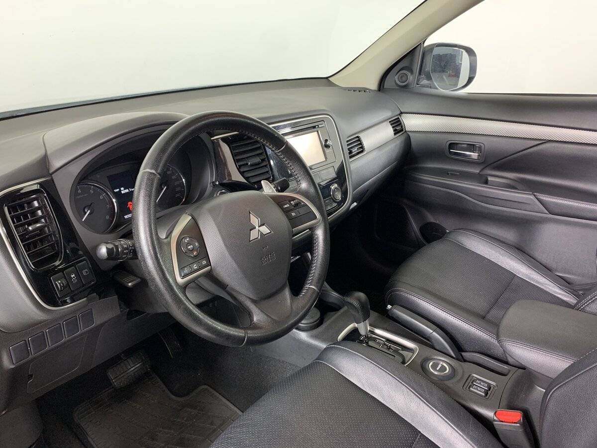 Mitsubishi Outlander 2013 года с пробегом. Фото: #10