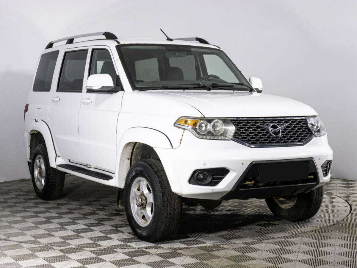 УАЗ Patriot 2018 года с пробегом. Фото: #2