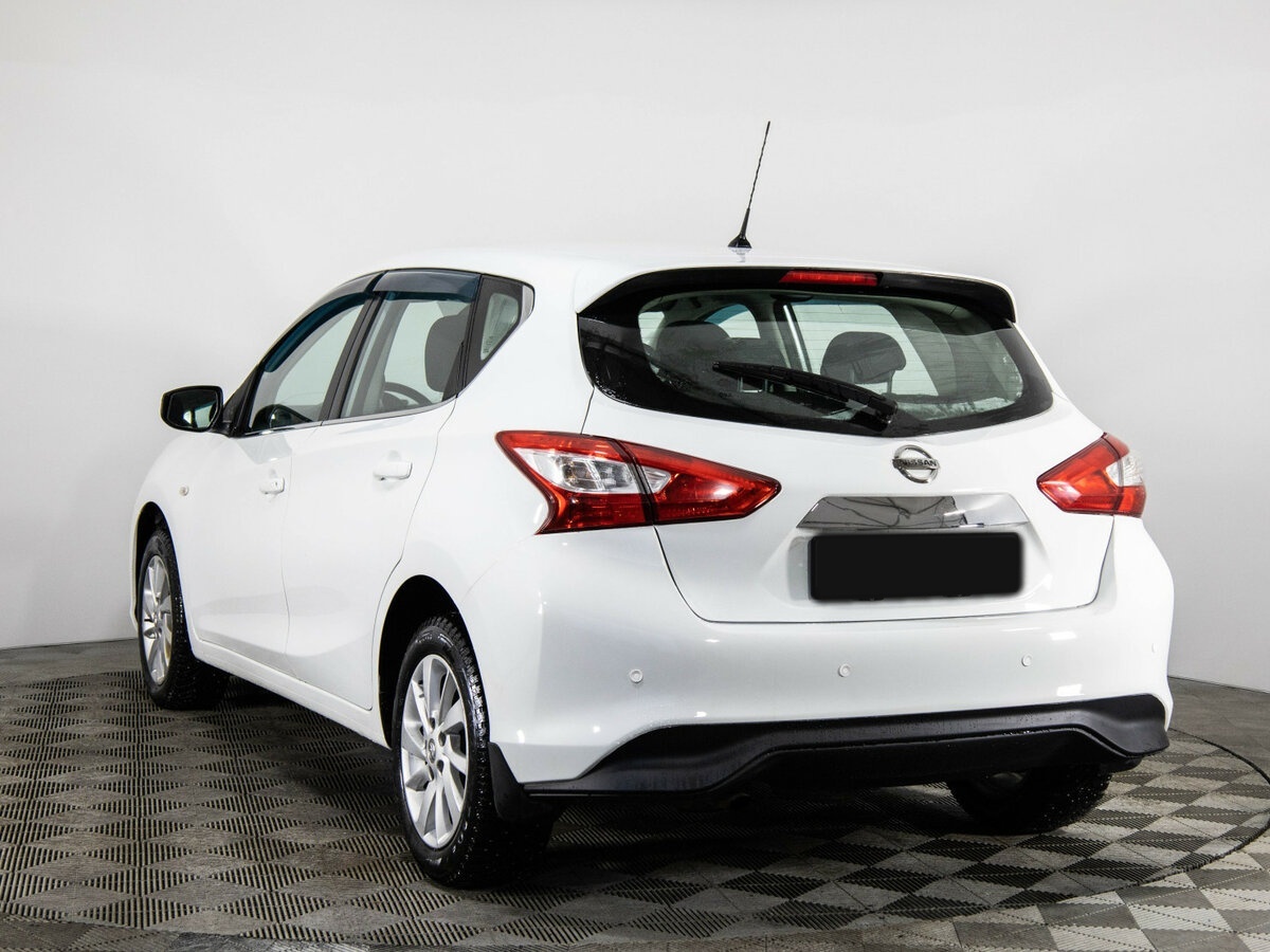 Nissan Tiida 2015 года с пробегом. Фото: #5