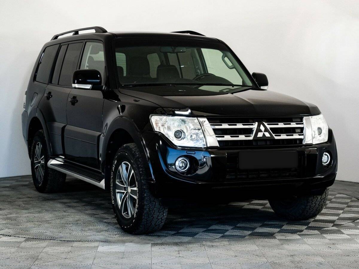 Mitsubishi Pajero 2012 года с пробегом. Фото: #2
