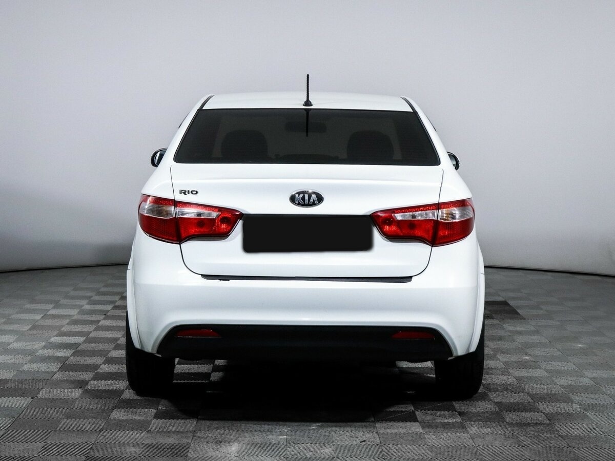 Kia Rio 2013 года с пробегом. Фото: #4