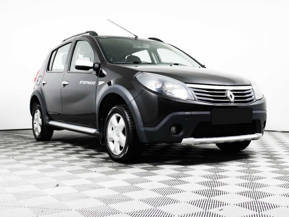 Renault Sandero 2013 года с пробегом. Фото: #2