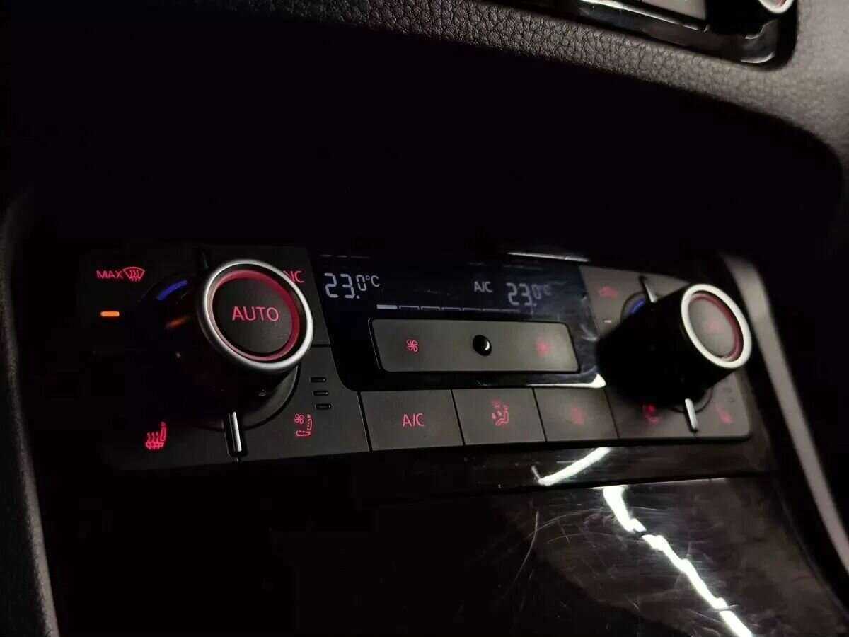 Volkswagen Touareg 2014 года с пробегом. Фото: #16