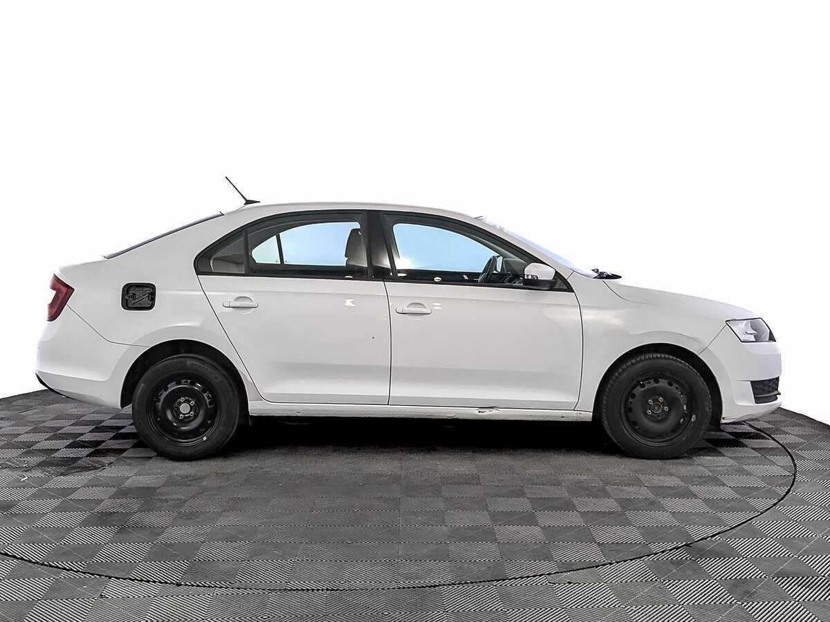 Skoda Rapid 2019 года с пробегом. Фото: #3