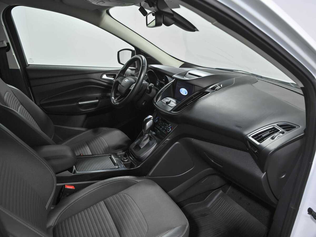 Ford Kuga 2018 года с пробегом. Фото: #16
