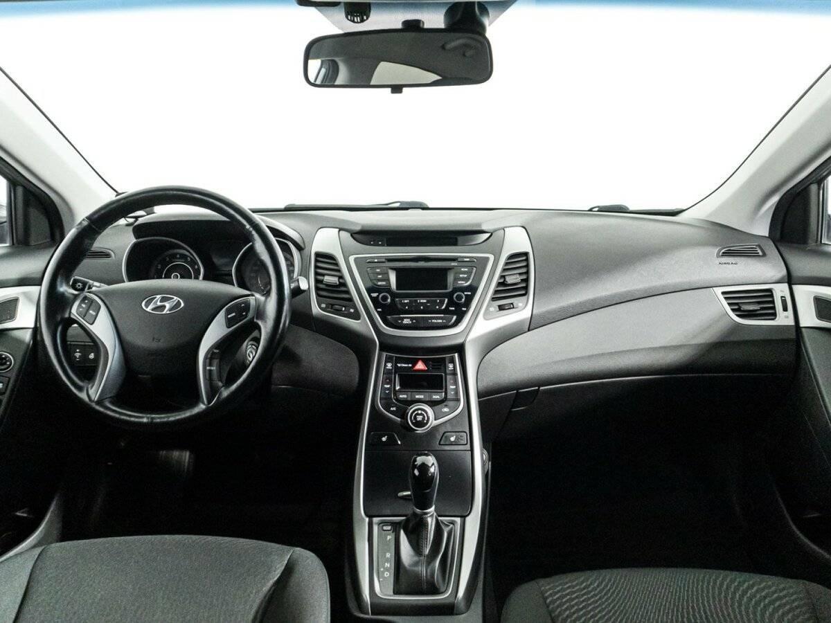 Hyundai Elantra 2015 года с пробегом. Фото: #12