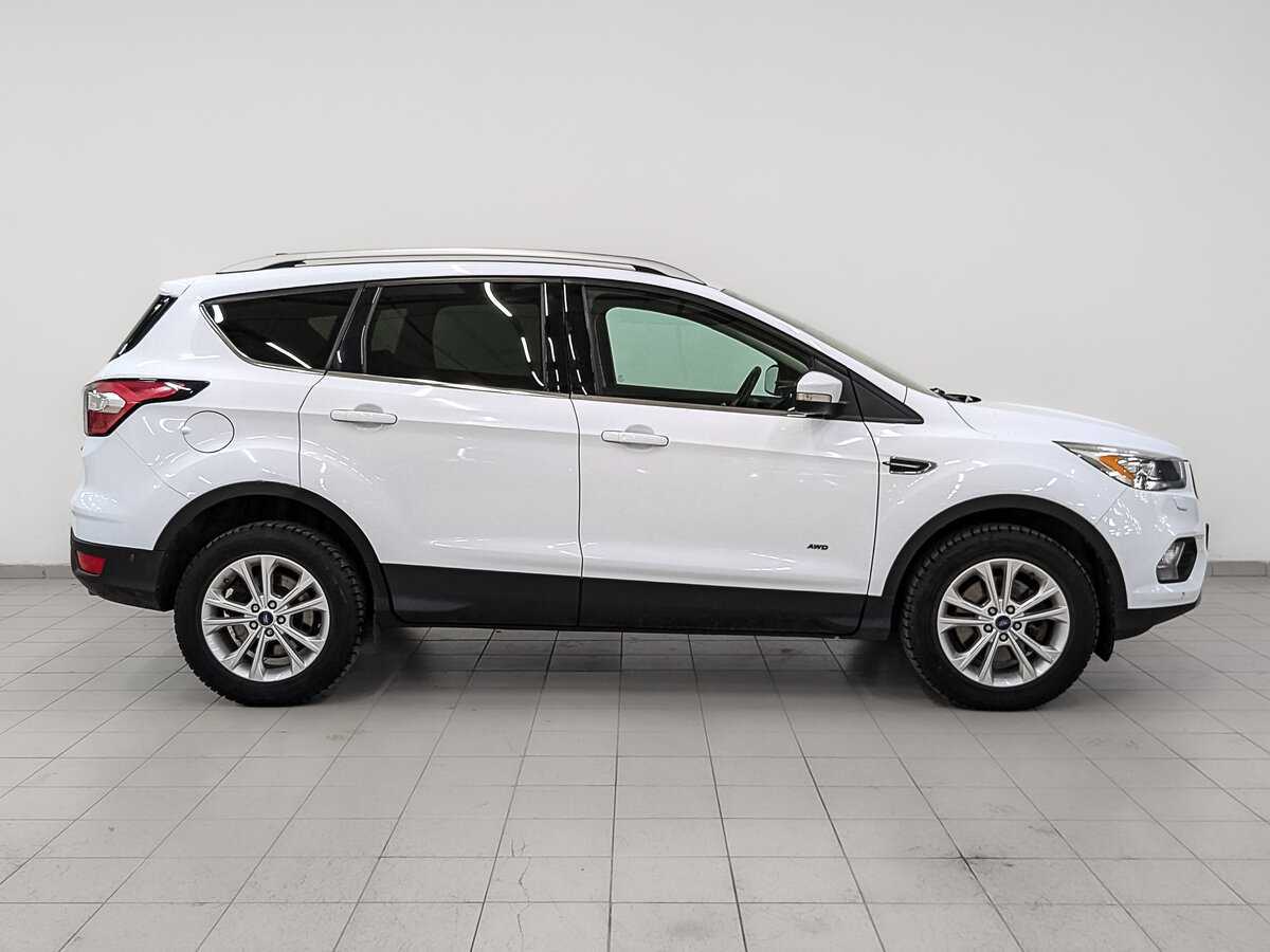 Ford Kuga 2016 года с пробегом. Фото: #3