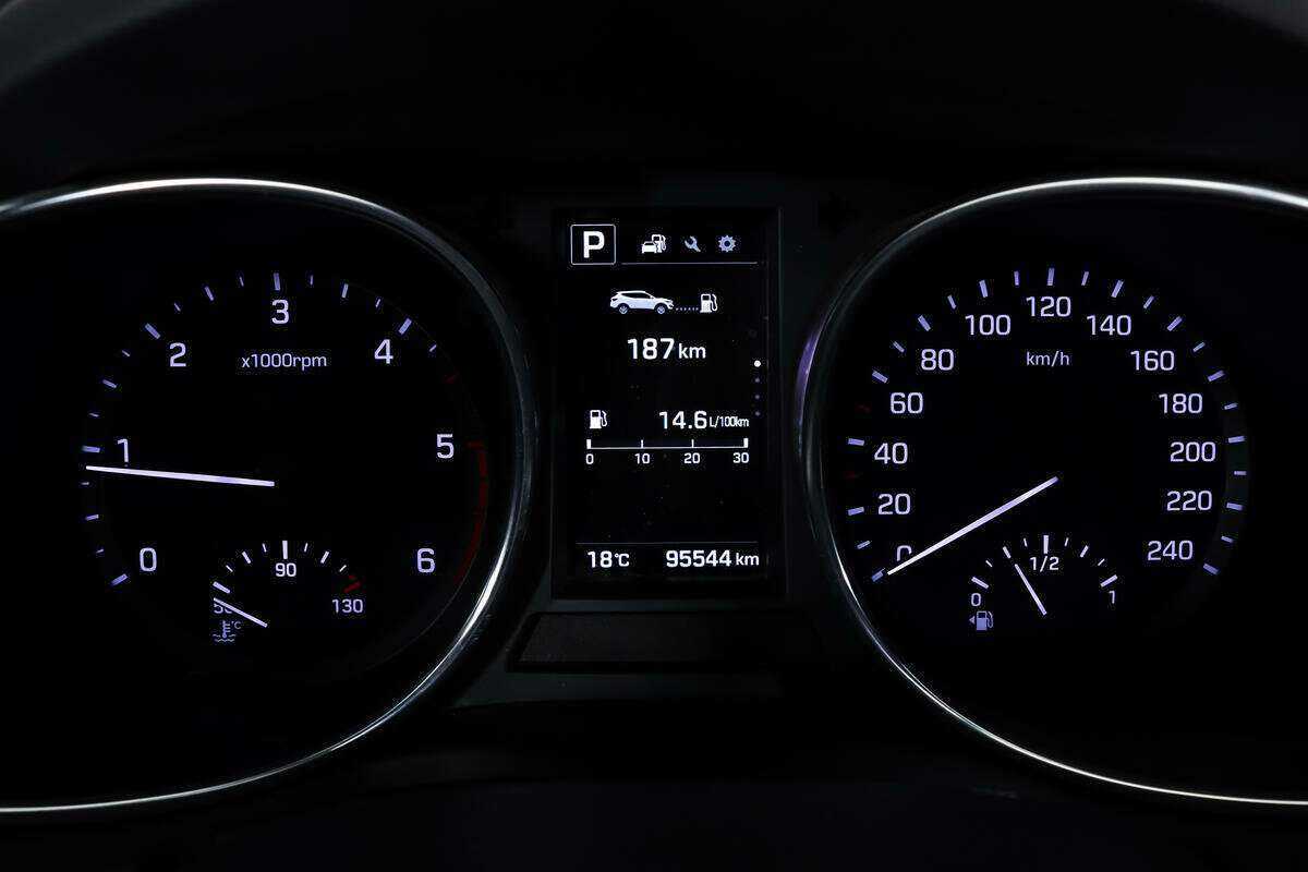 Hyundai Santa Fe 2015 года с пробегом. Фото: #11