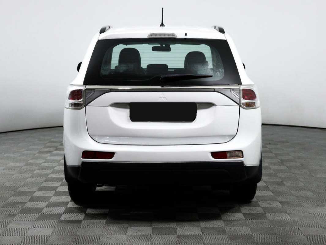 Mitsubishi Outlander 2013 года с пробегом. Фото: #5