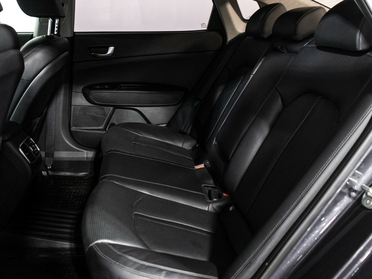 Kia Optima 2018 года с пробегом. Фото: #9