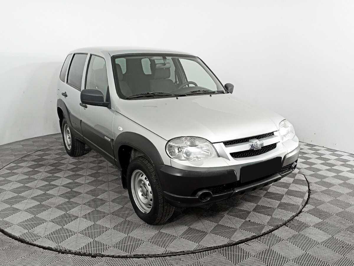 Chevrolet Niva 2017 года с пробегом. Фото: #2