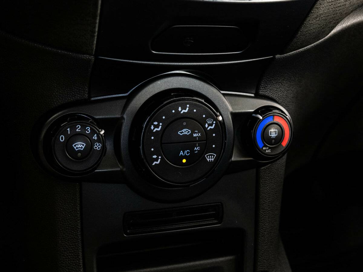 Ford Fiesta 2016 года с пробегом. Фото: #10