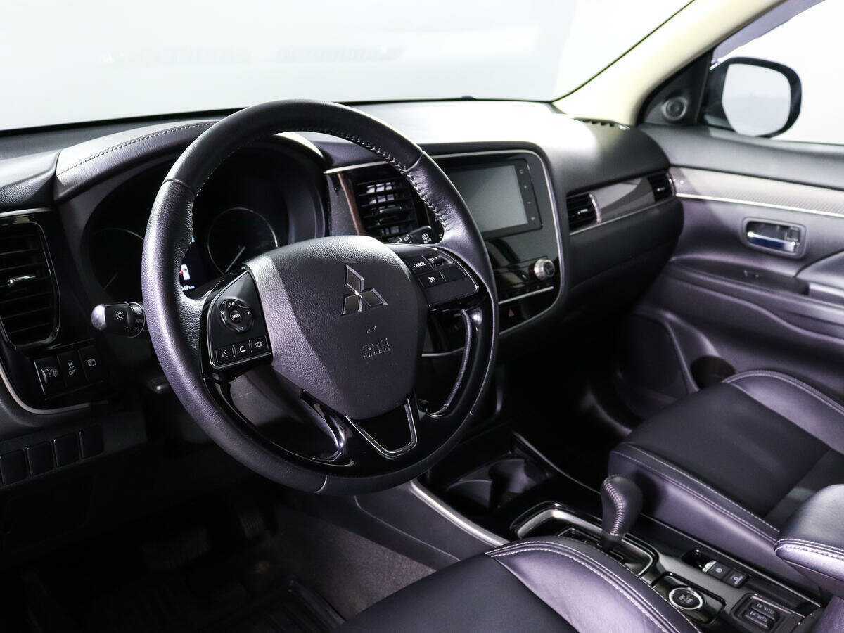 Mitsubishi Outlander 2020 года с пробегом. Фото: #13