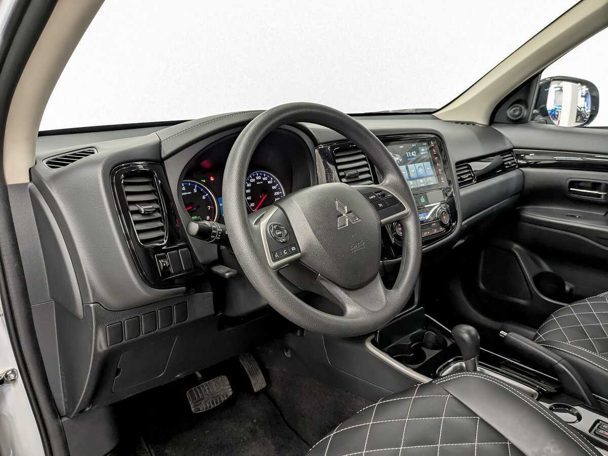 Mitsubishi Outlander 2022 года с пробегом. Фото: #15
